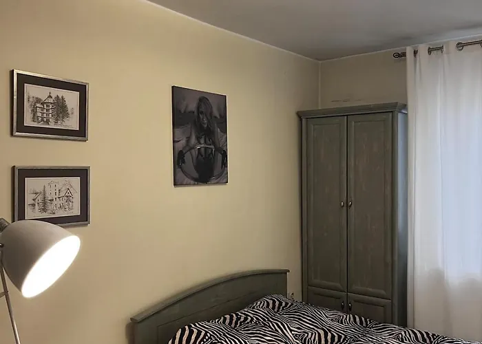 Spacious In The Heart Of דירה