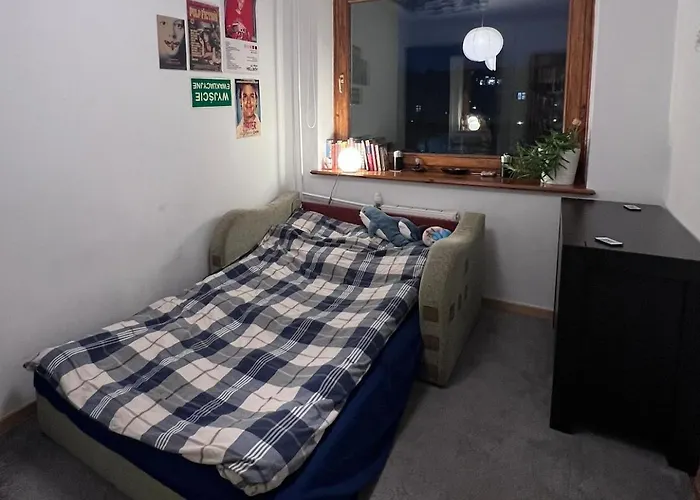 Spacious In The Heart Of דירה